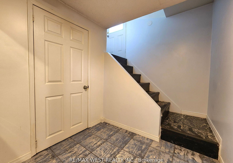 5-cora-crescent-scarborough-ontario-e12274367