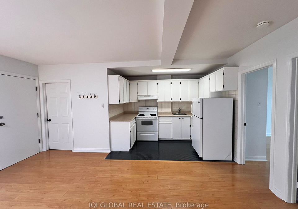 358-danforth-avenue-east-york-ontario-e12274920