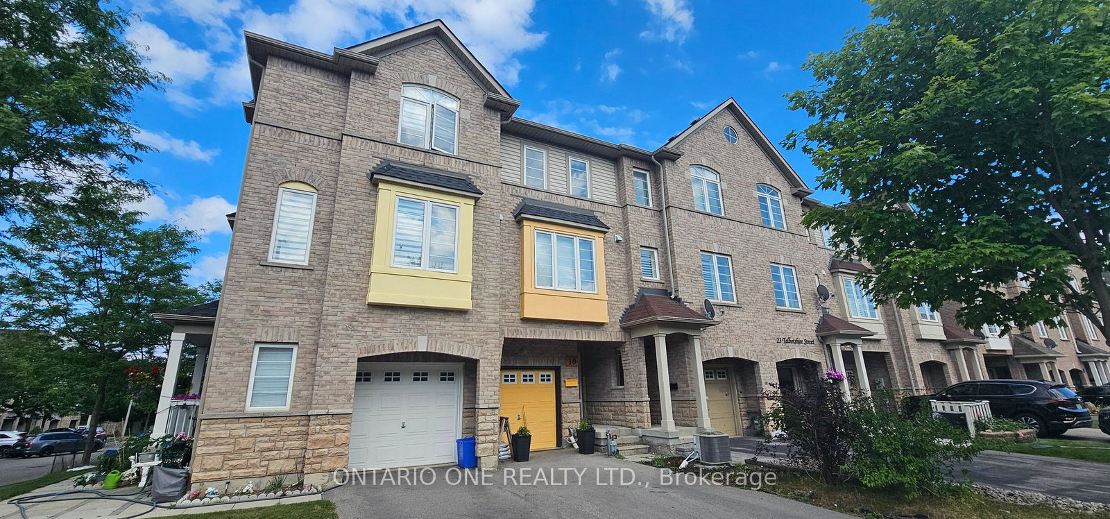 19-talbotshire-street-ajax-ontario-e12275081