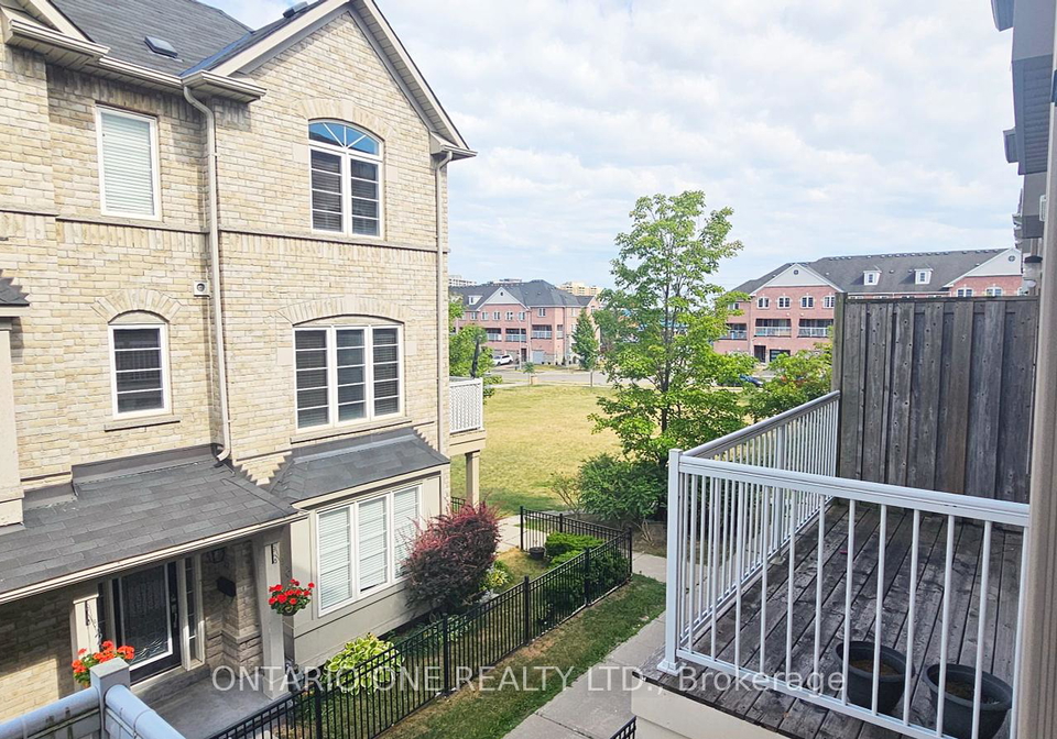 19-talbotshire-street-ajax-ontario-e12275081