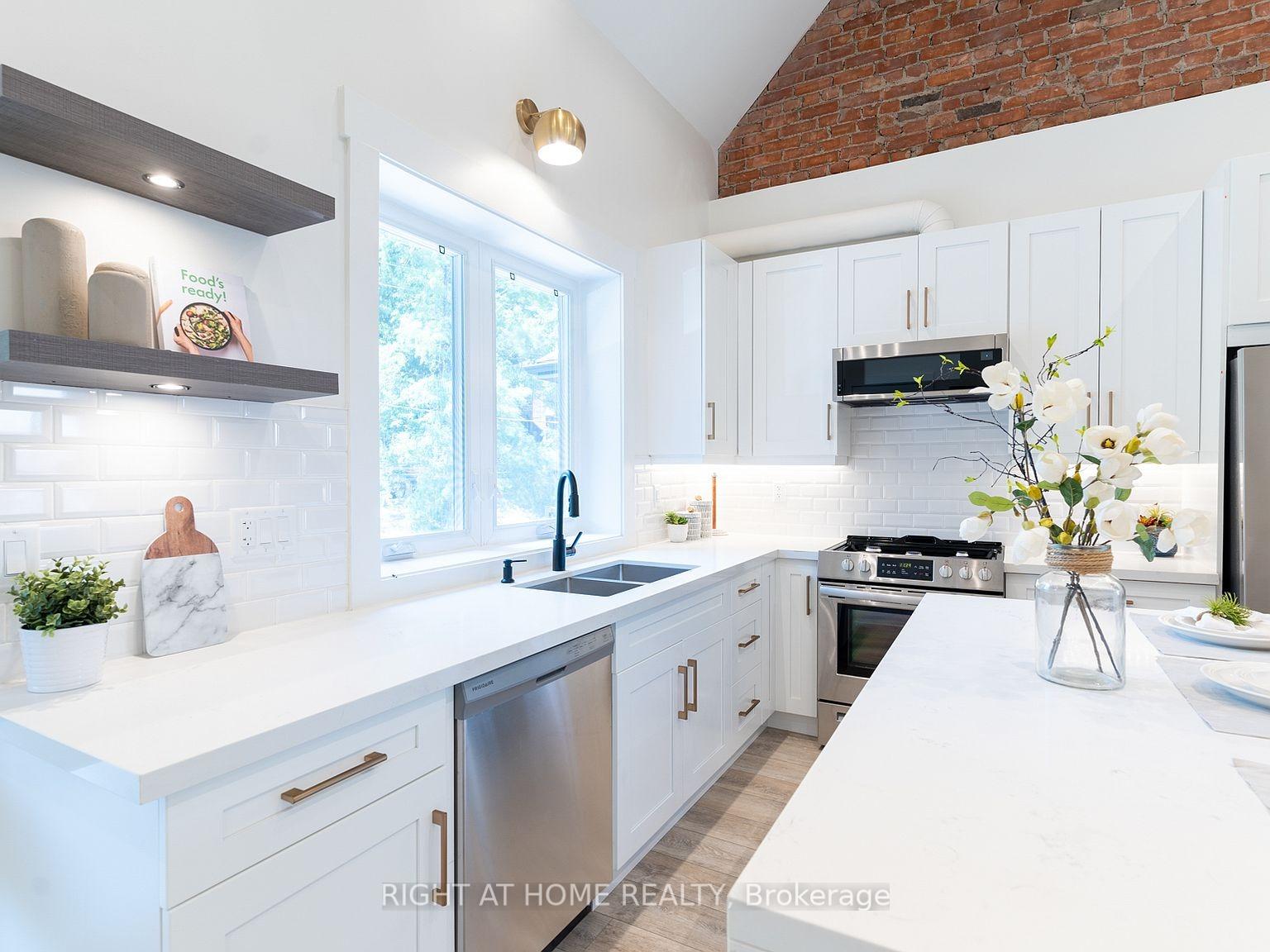 129-kenilworth-avenue-toronto-ontario-e12275129
