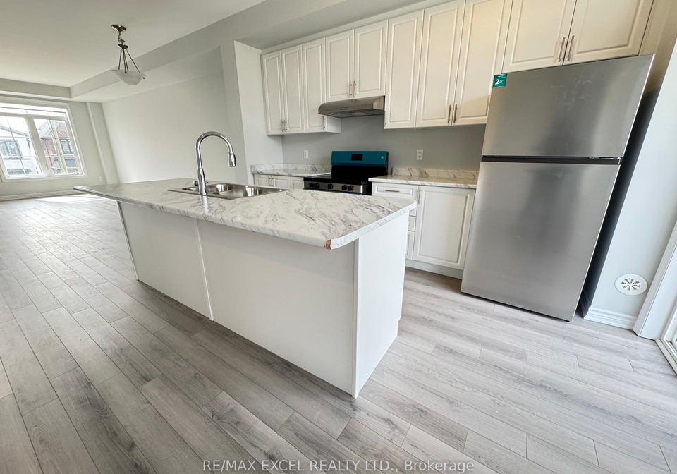1066-dyas-avenue-oshawa-ontario-e12275656