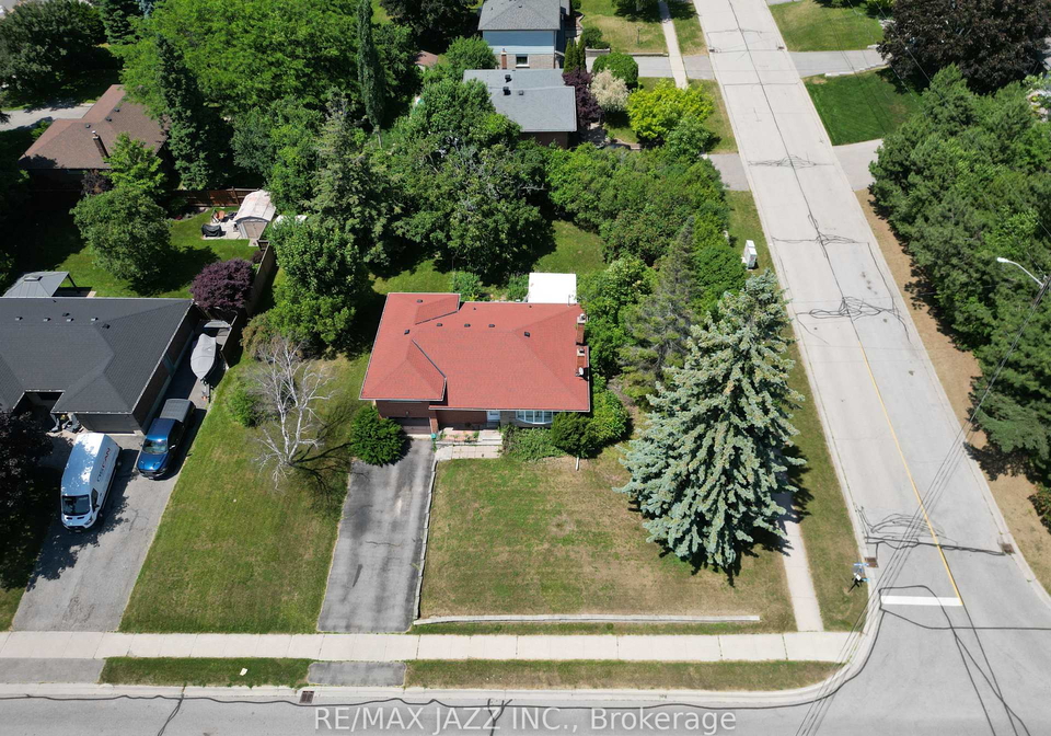 8-bellwood-drive-whitby-ontario-e12275806