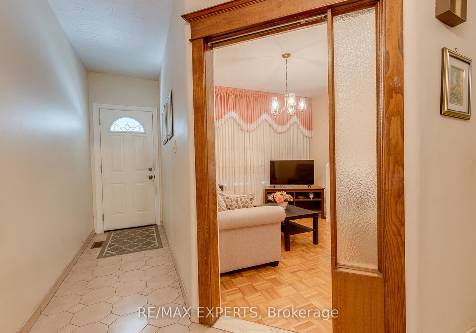 180-monarch-park-avenue-east-york-ontario-e12276152