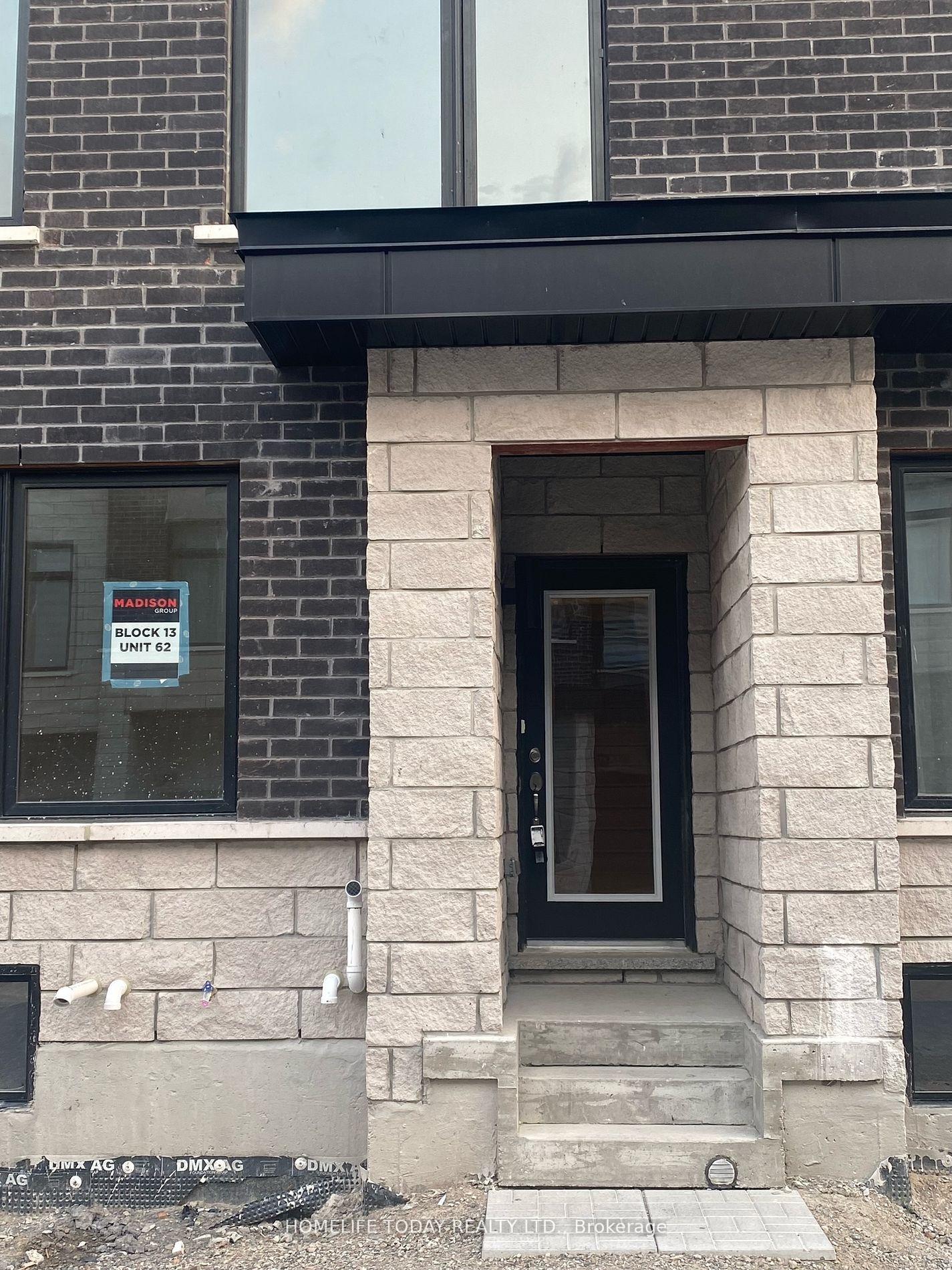 2573-castlegate-crossing-pickering-ontario-e12276570