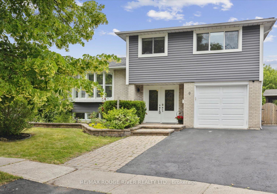 9-cowling-crescent-ajax-ontario-e12276606