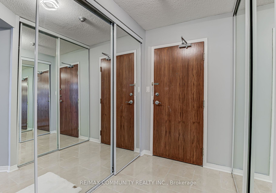 1625-parkway-pickering-ontario-e12276994