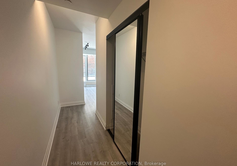 2369-danforth-avenue-toronto-ontario-e12277057