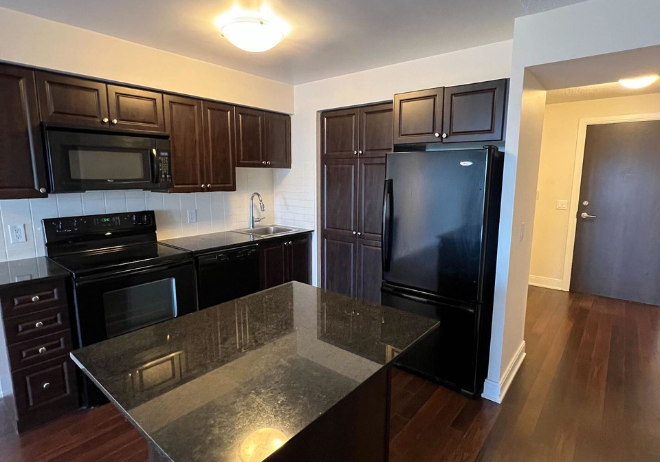 135-village-green-square-scarborough-ontario-e12277327