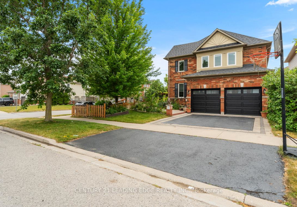 1-woolner-lane-clarington-ontario-e12277343