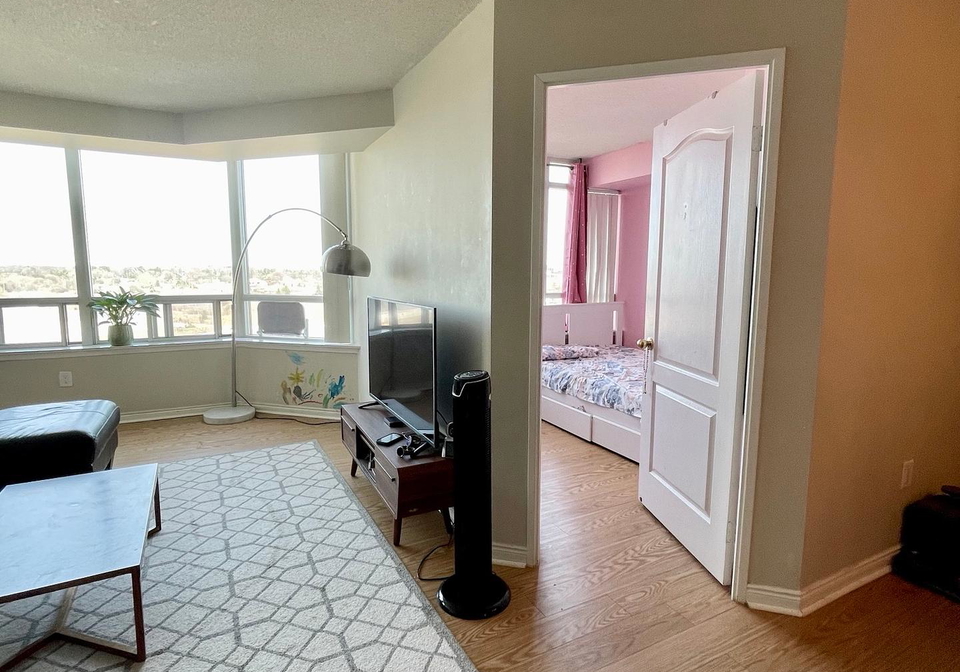 1-greystone-walk-drive-scarborough-ontario-e12277656