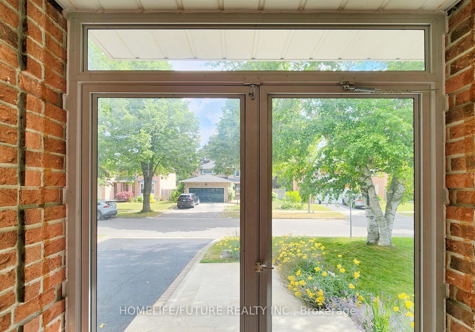 23-varley-drive-ajax-ontario-e12277824