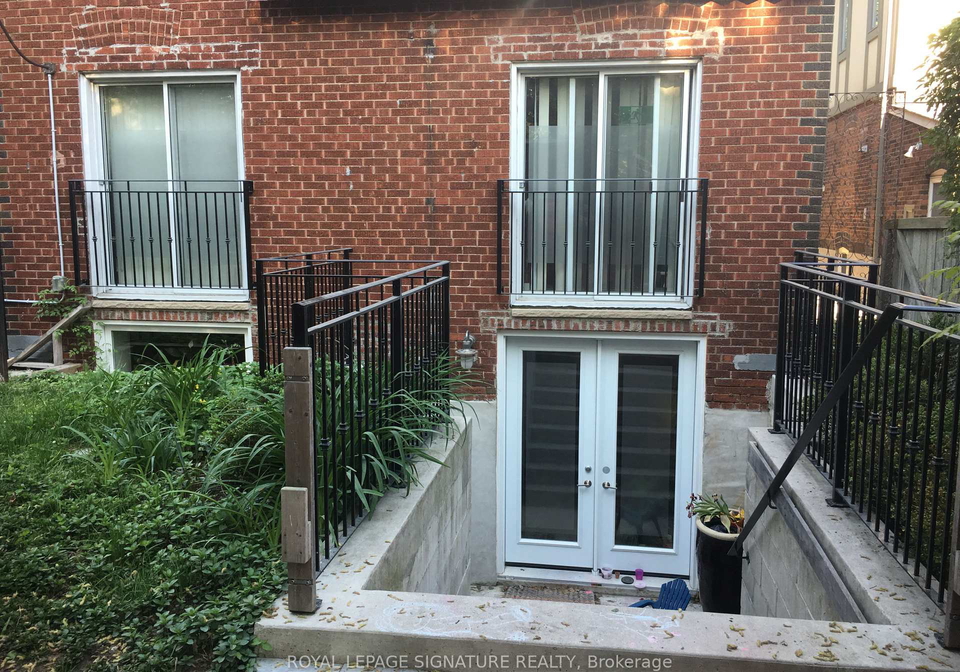 40-thorncliffe-avenue-east-york-ontario-e12277860