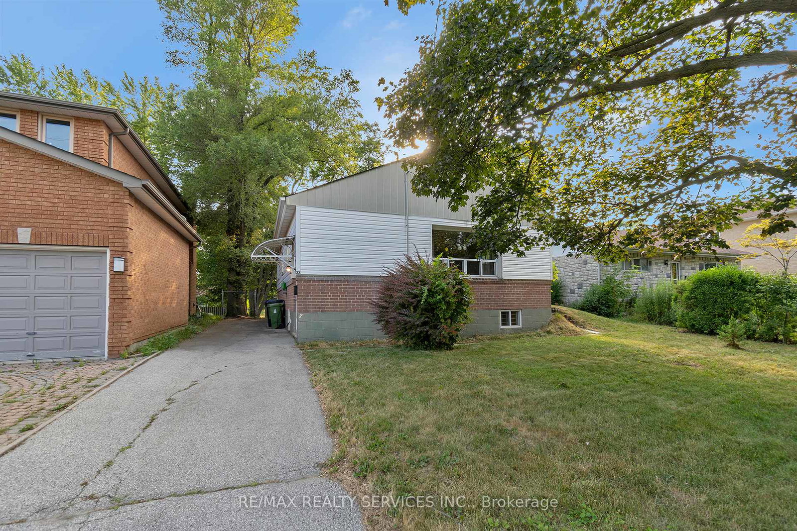 22-buena-vista-avenue-scarborough-ontario-e12278458