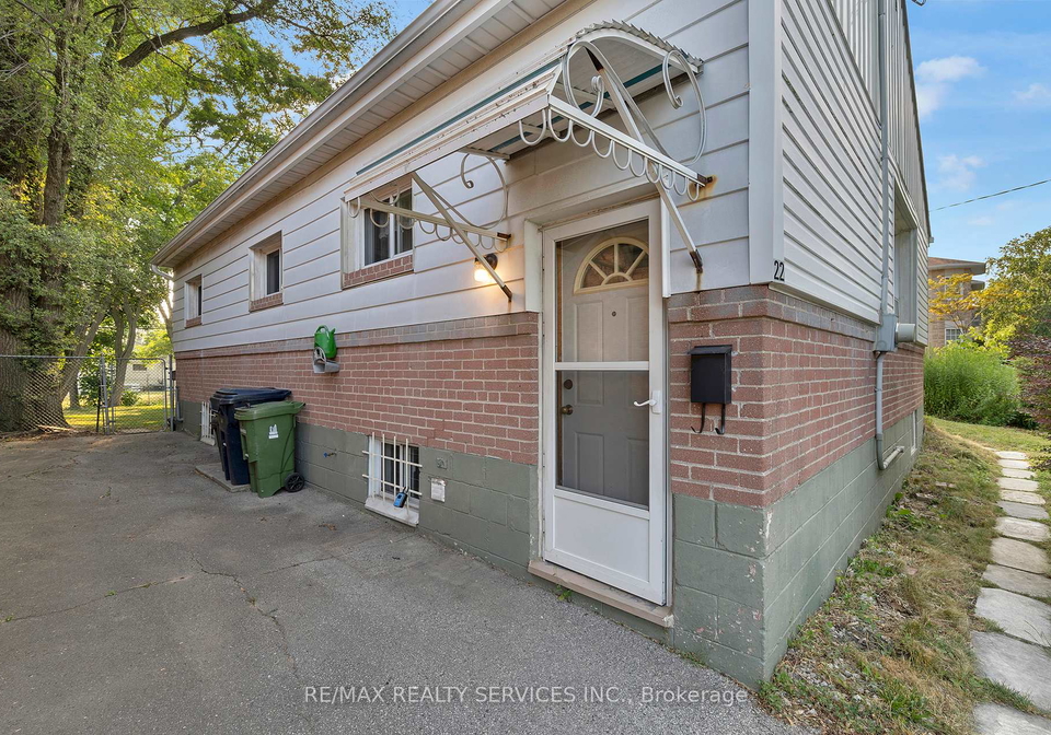 22-buena-vista-avenue-scarborough-ontario-e12278458