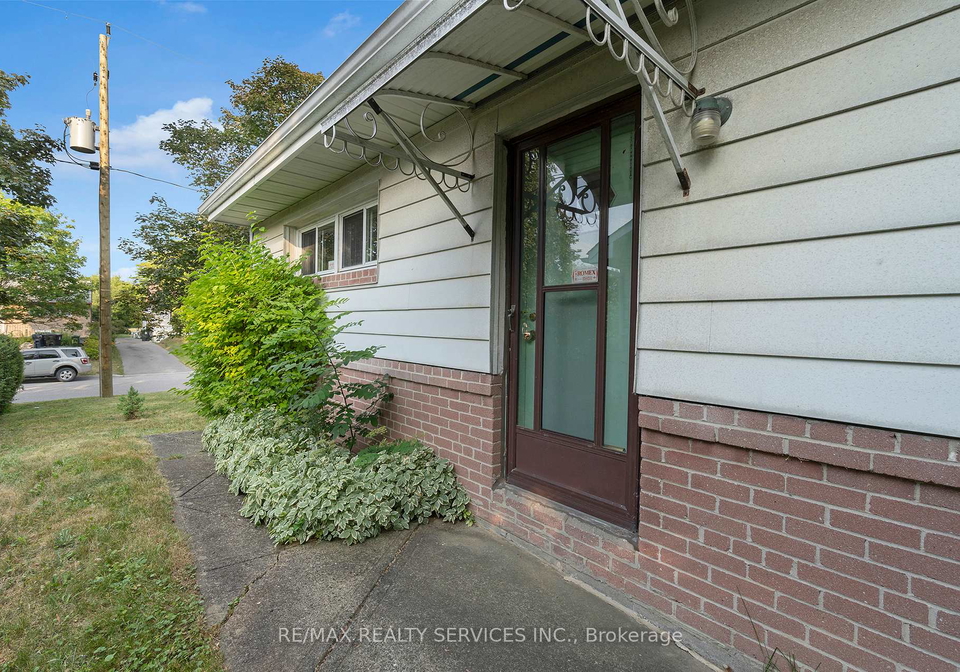 22-buena-vista-avenue-scarborough-ontario-e12278458