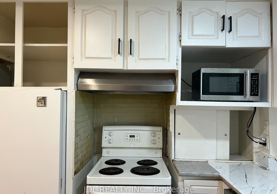 21-squires-avenue-w-w-east-york-ontario-e12279251