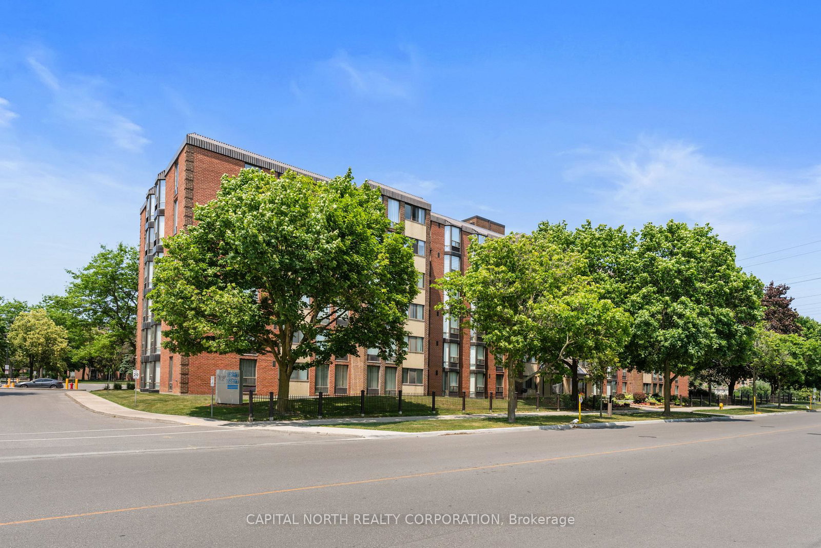 1540-parkway-pickering-ontario-e12279318
