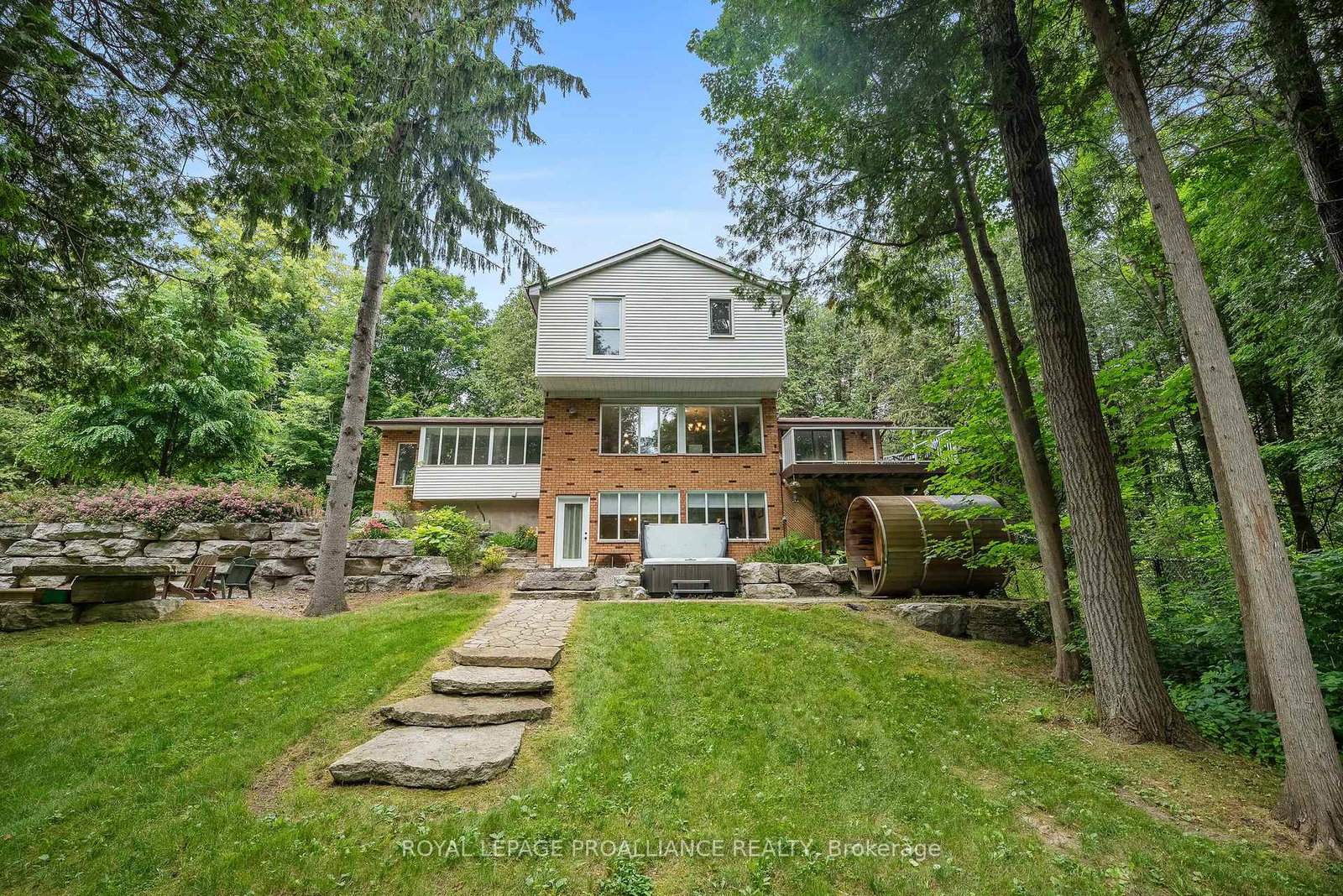 11-pamela-court-clarington-ontario-e12279485