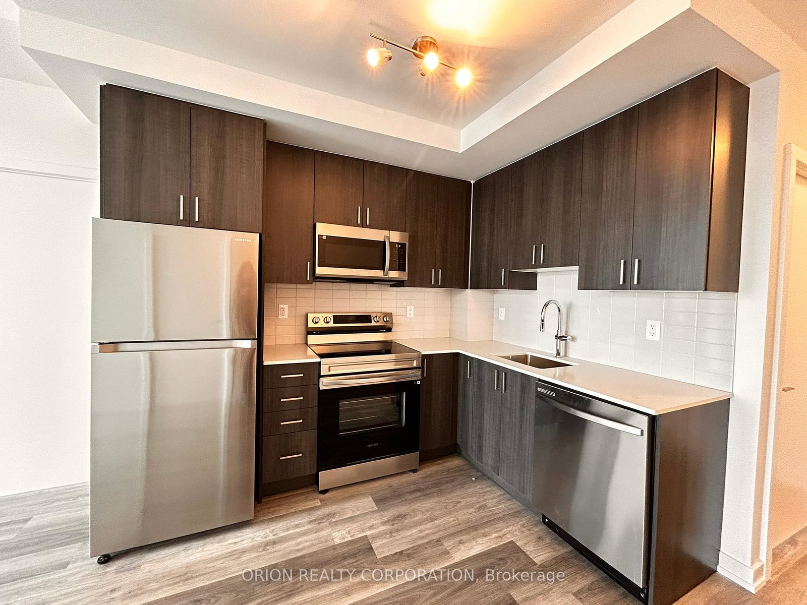 1435-celebration-drive-pickering-ontario-e12279551