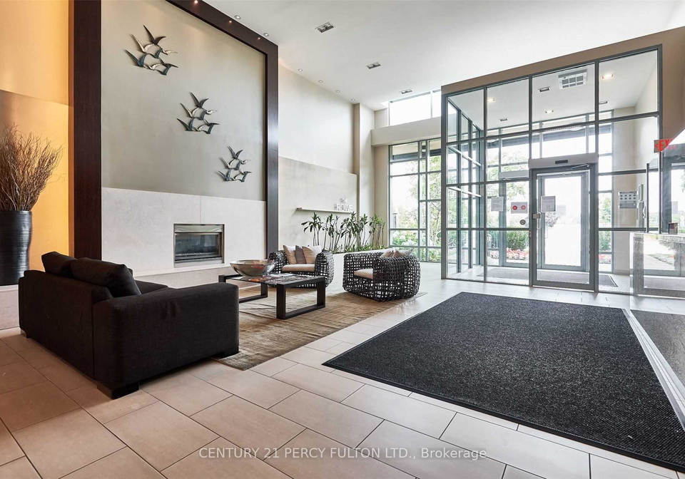 1600-charles-street-whitby-ontario-e12280077
