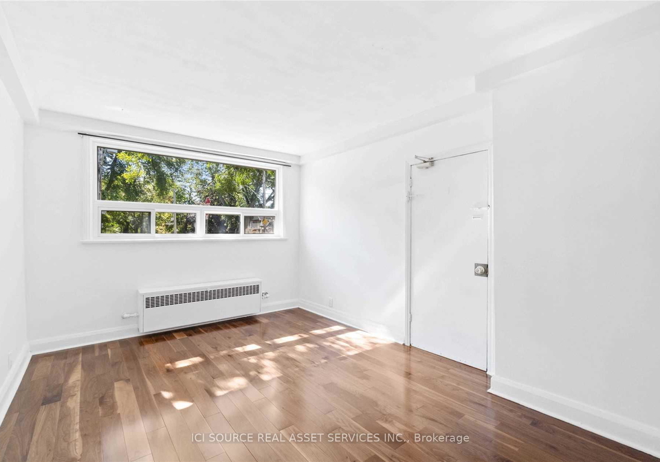 110-eastwood-road-toronto-ontario-e12281101