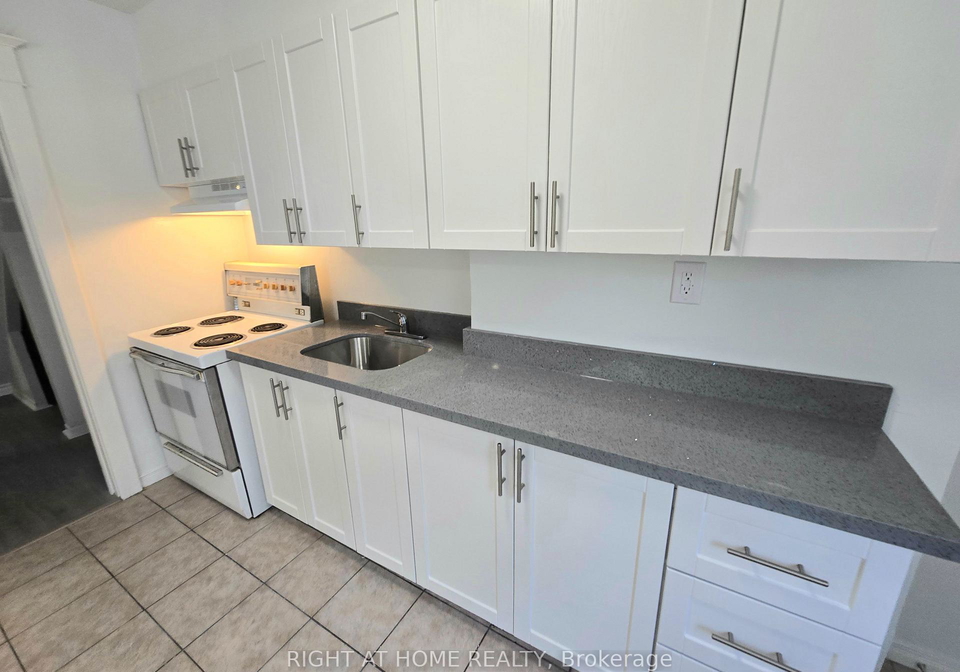 344-glebeholme-boulevard-east-york-ontario-e12281832