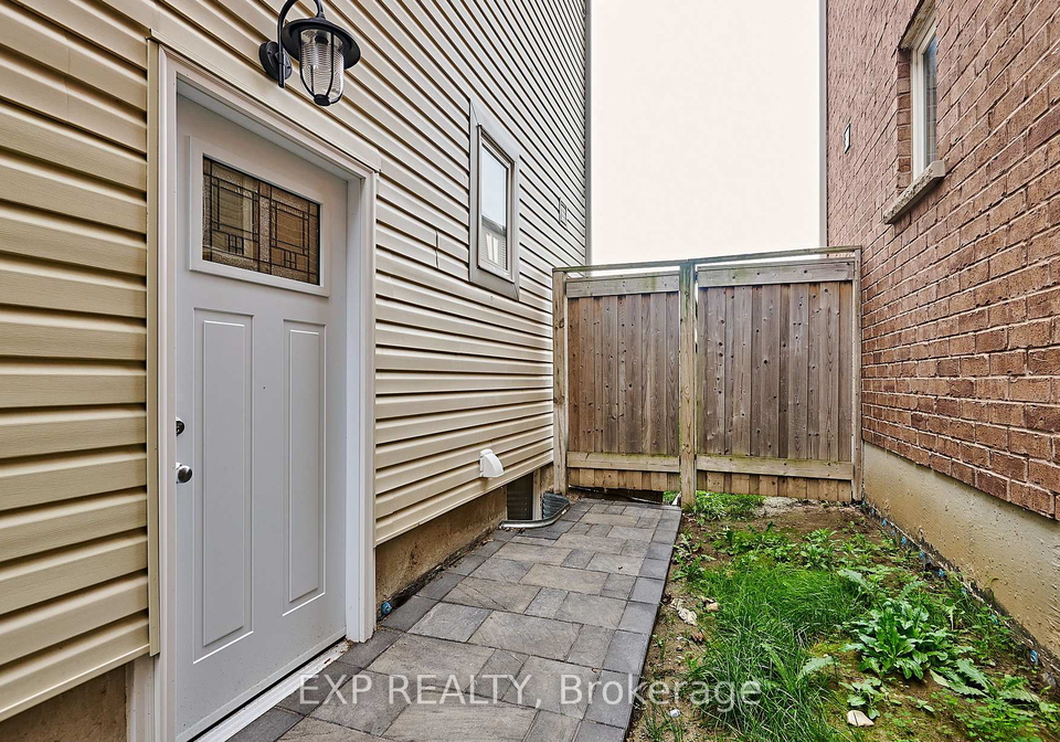 13-knowles-street-ajax-ontario-e12282320