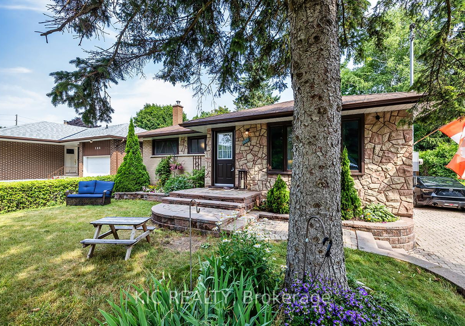 100-kawartha-avenue-oshawa-ontario-e12282332