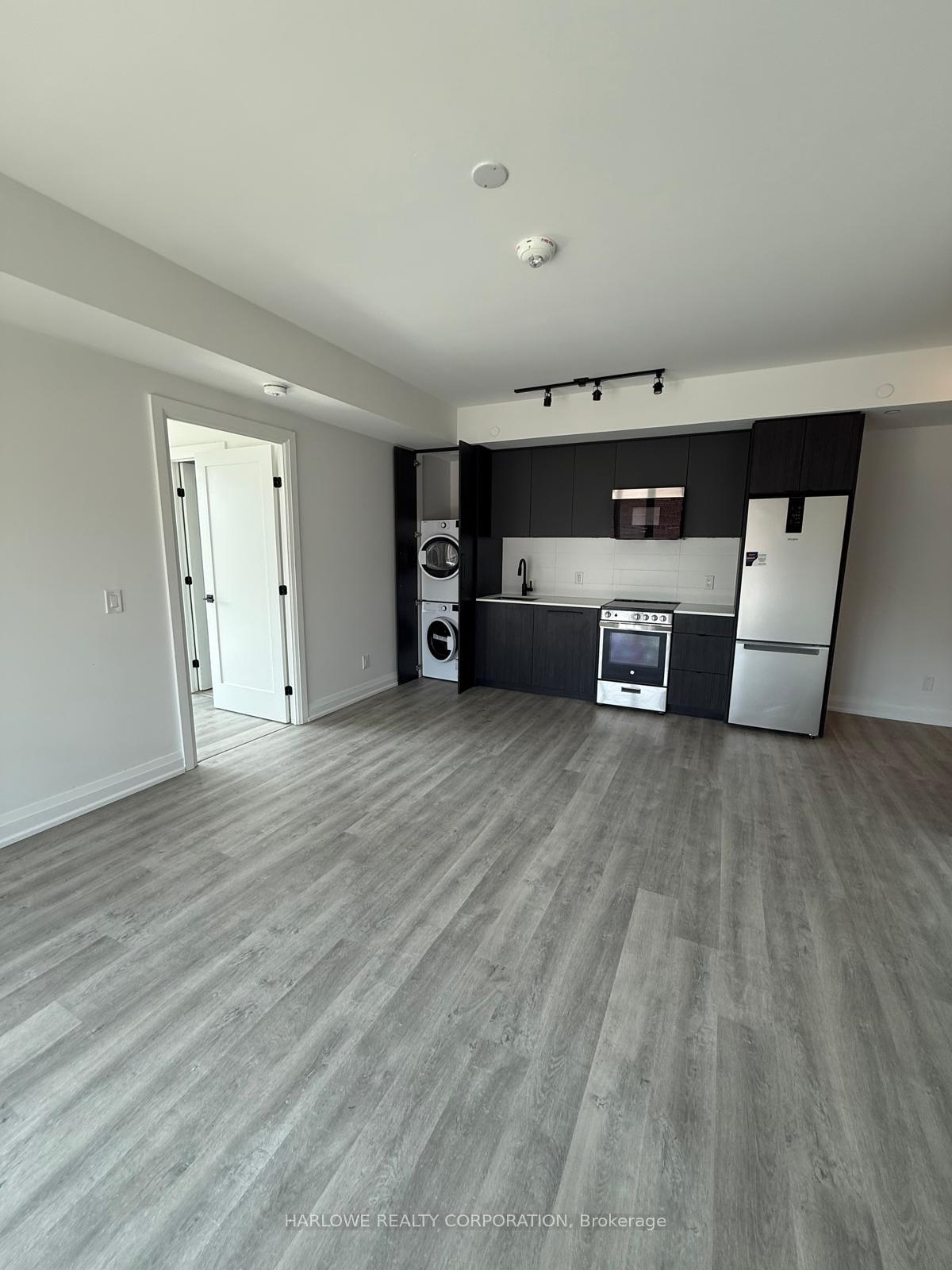 2369-danforth-avenue-toronto-ontario-e12282910