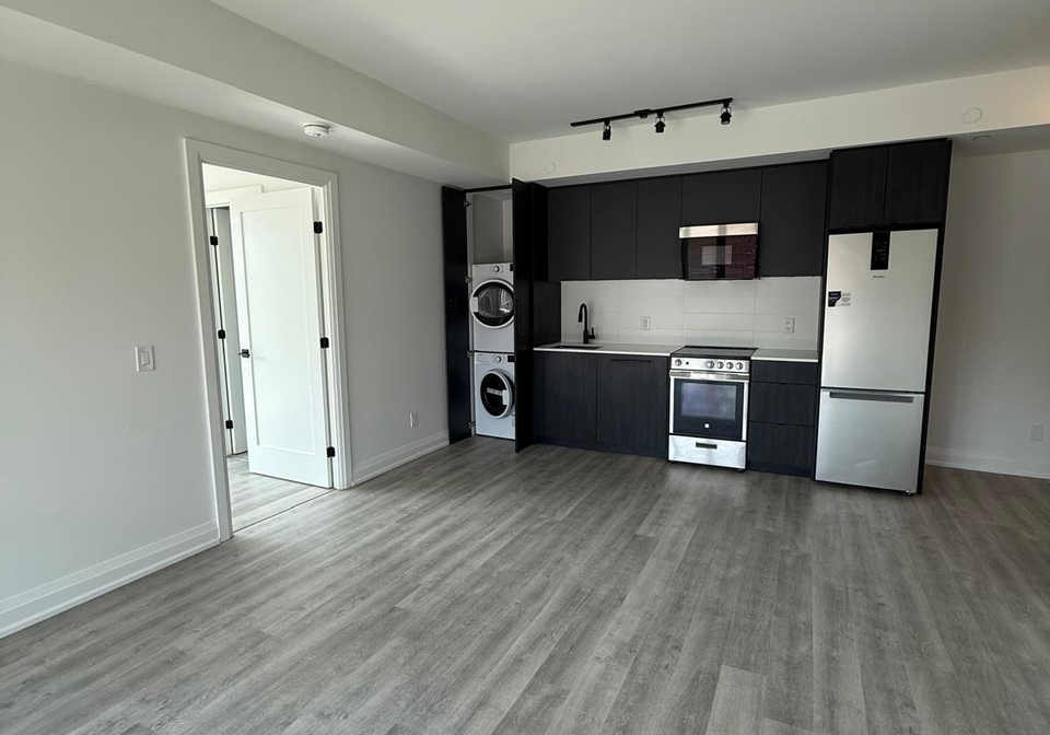 2369-danforth-avenue-toronto-ontario-e12282910