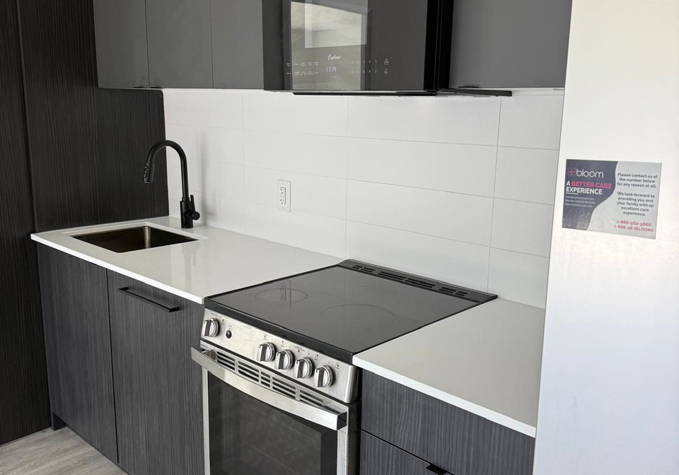 2369-danforth-avenue-toronto-ontario-e12282910