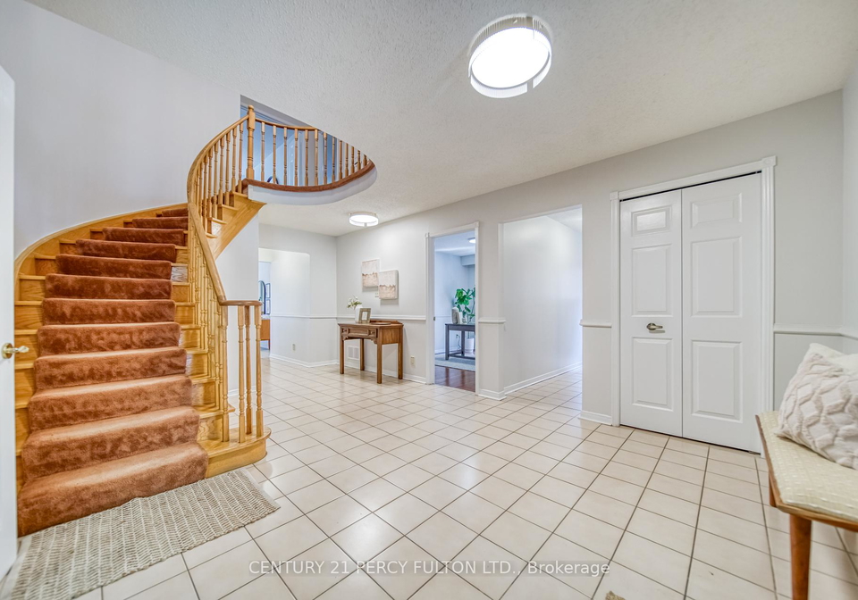 6-rice-drive-whitby-ontario-e12284576
