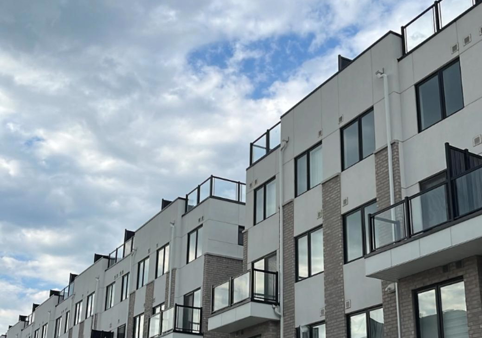 1695-dersan-street-pickering-ontario-e12285472
