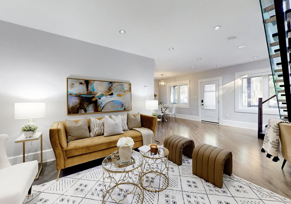 8-furnival-road-east-york-ontario-e12285989