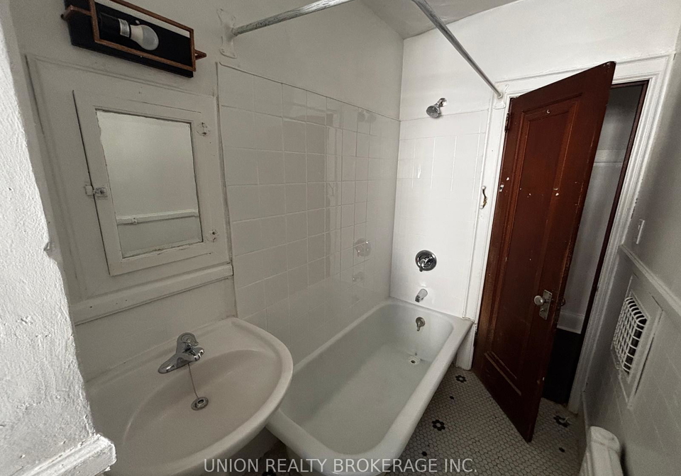 59-balsam-avenue-toronto-ontario-e12286441