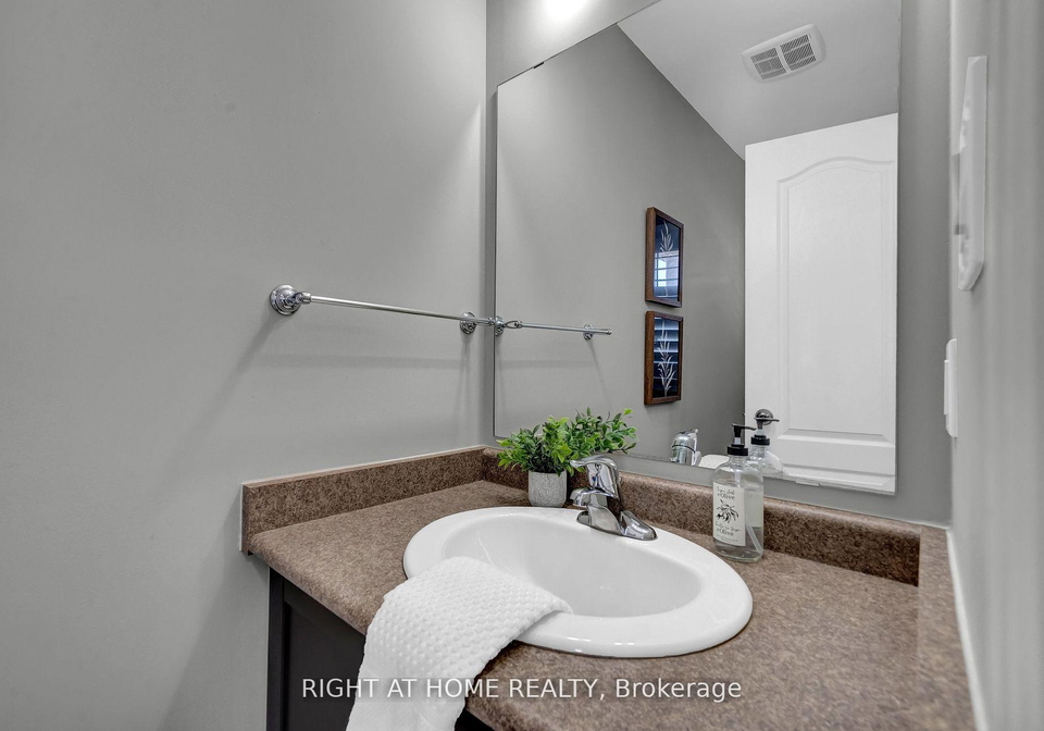 6-vetzal-court-clarington-ontario-e12286842