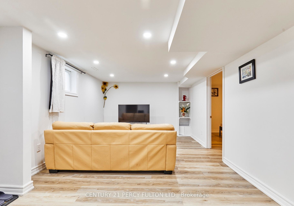 931-liverpool-road-pickering-ontario-e12286902