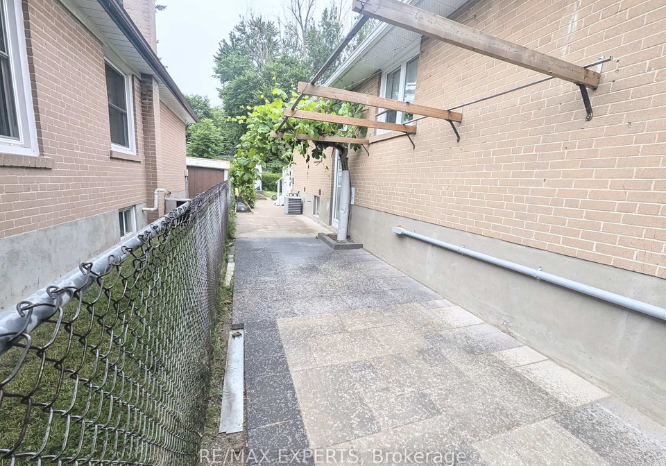 42-mossbank-drive-scarborough-ontario-e12287797