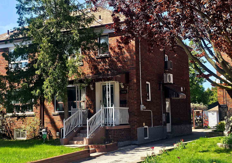 1070-greenwood-avenue-east-york-ontario-e12288175