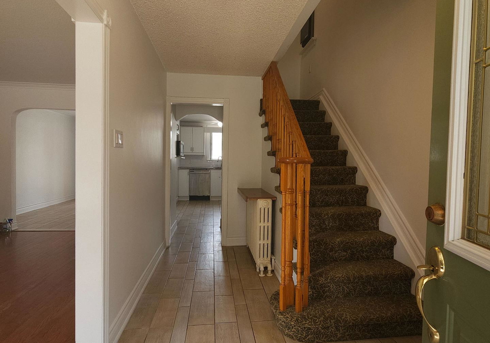 1070-greenwood-avenue-east-york-ontario-e12288175