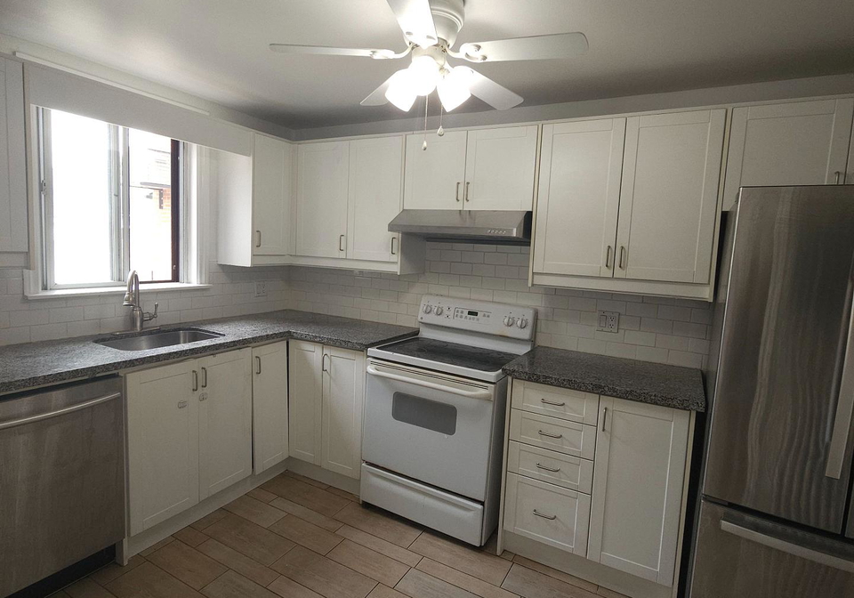 1070-greenwood-avenue-east-york-ontario-e12288175