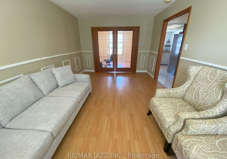8-cloverfield-street-clarington-ontario-e12288390
