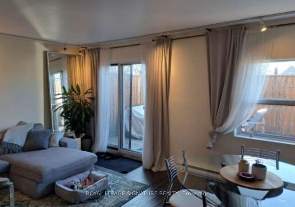 219-danforth-avenue-toronto-ontario-e12288829