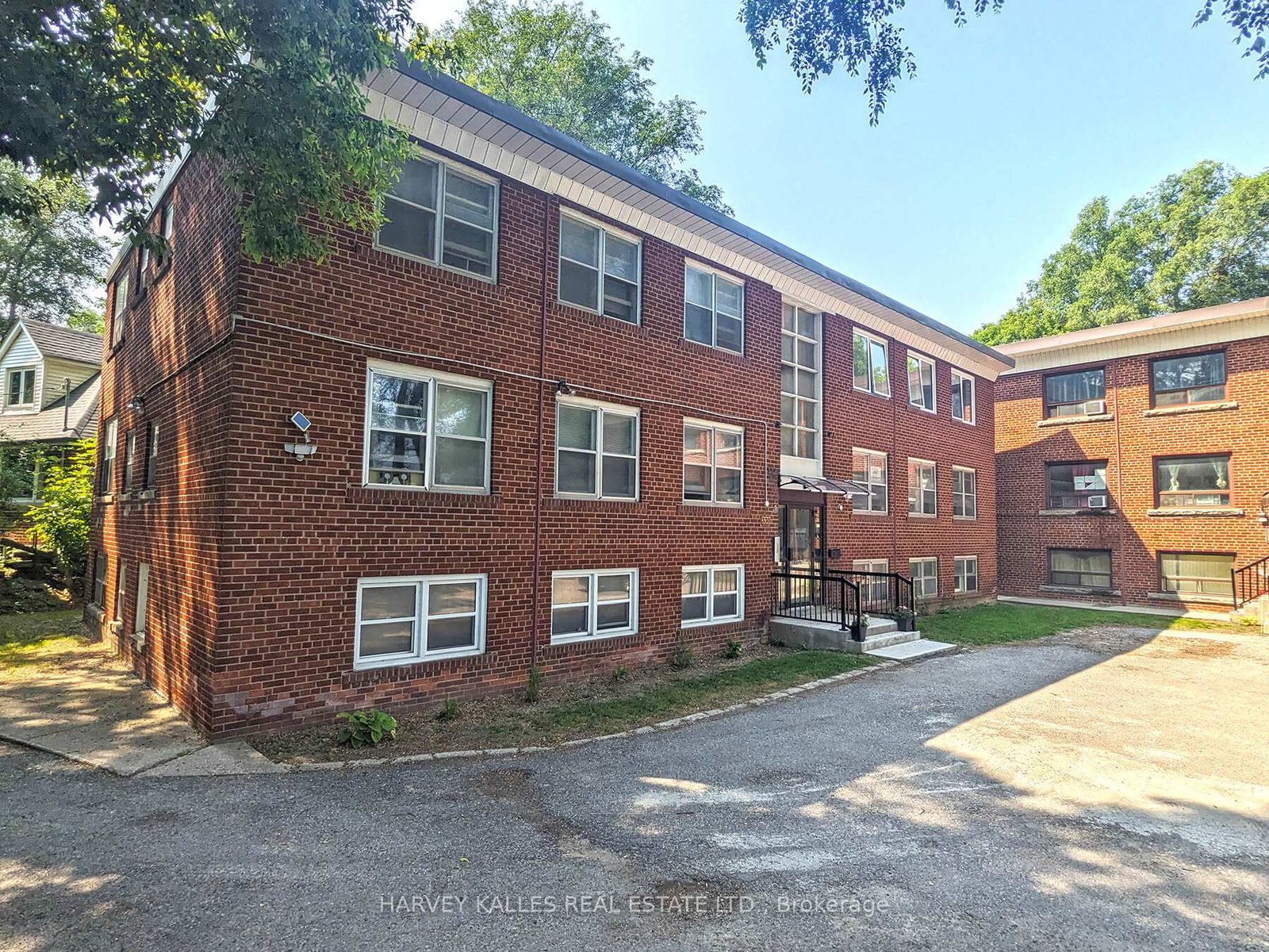 330-chisholm-avenue-east-york-ontario-e12288876