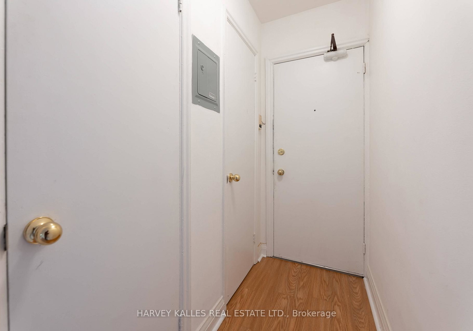 330-chisholm-avenue-east-york-ontario-e12288876