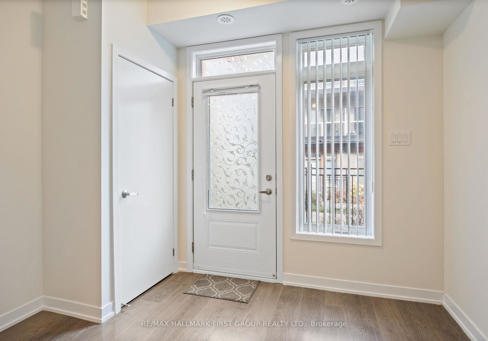 60-orchid-place-scarborough-ontario-e12289359