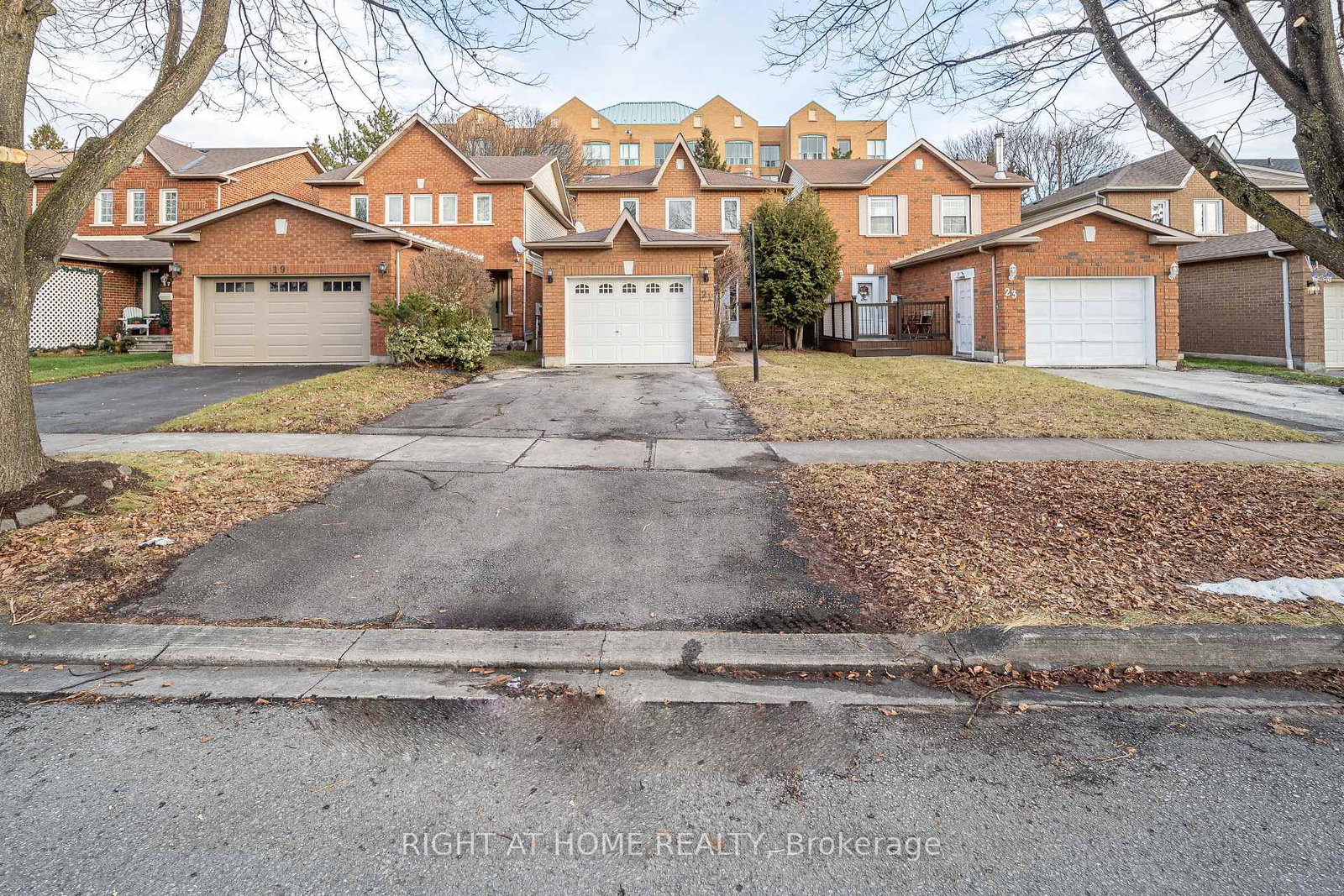 21-mcbrien-court-whitby-ontario-e12289457
