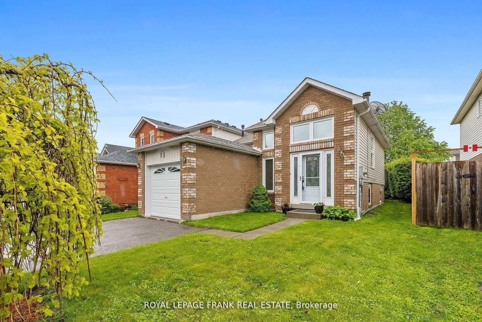 95-champine-square-clarington-ontario-e12291301