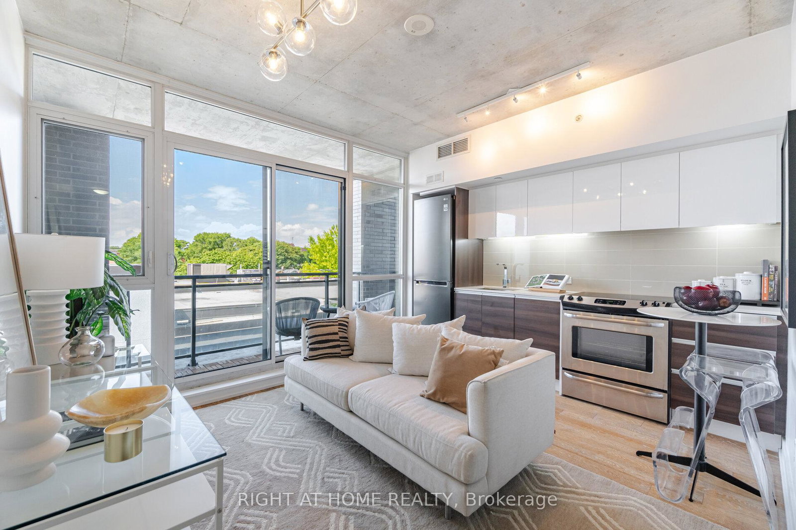 1190-dundas-street-toronto-ontario-e12291620